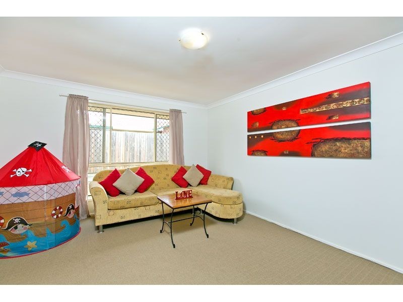 6 Sweetlip Court, Birkdale QLD 4159