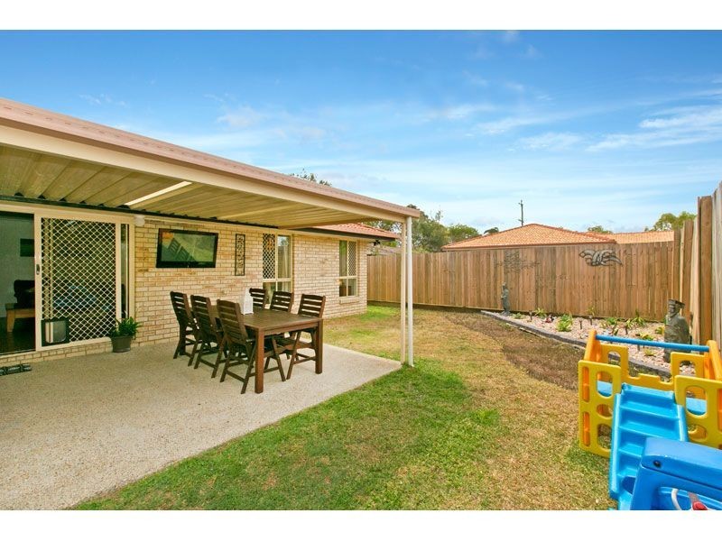 6 Sweetlip Court, Birkdale QLD 4159