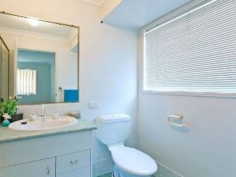 1 Rachael Court, Wynnum West QLD 4178