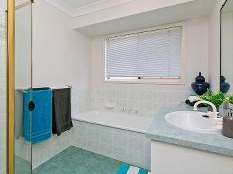 1 Rachael Court, Wynnum West QLD 4178