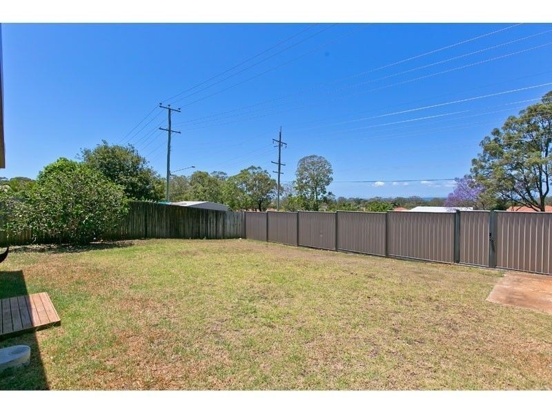 18 Sunshine Drive, Cleveland QLD 4163
