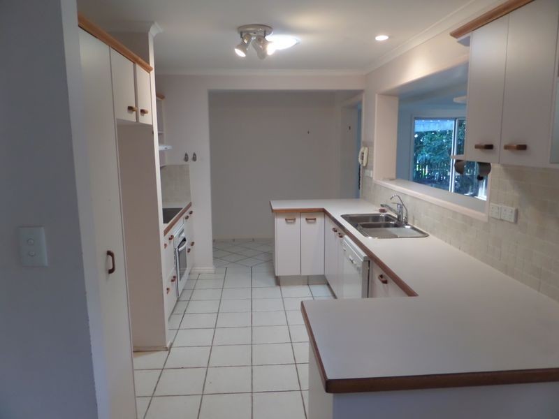 21 Oceanic Street, Wellington Point QLD 4160