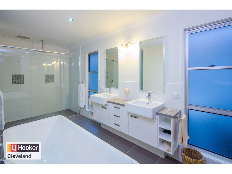 50 Wellesley Street, Wellington Point QLD 4160