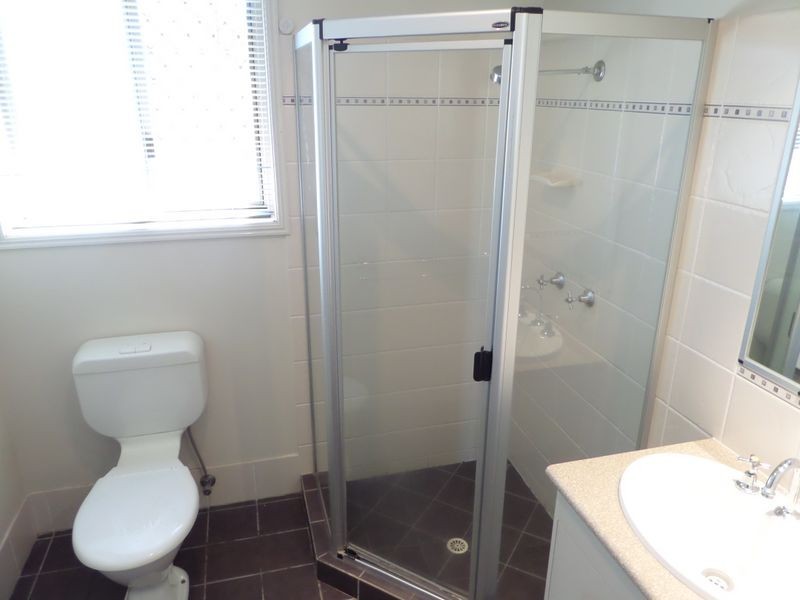 3 Spike Street, Redland Bay QLD 4165