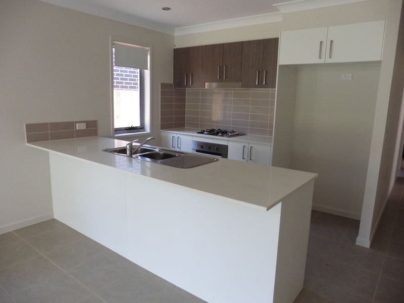 11A Jason Street, Cleveland QLD 4163