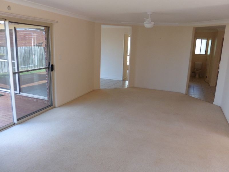 17 Newlands Street, Redland Bay QLD 4165