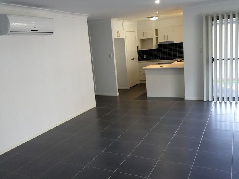 2/31 Riley Peter Place, Cleveland QLD 4163