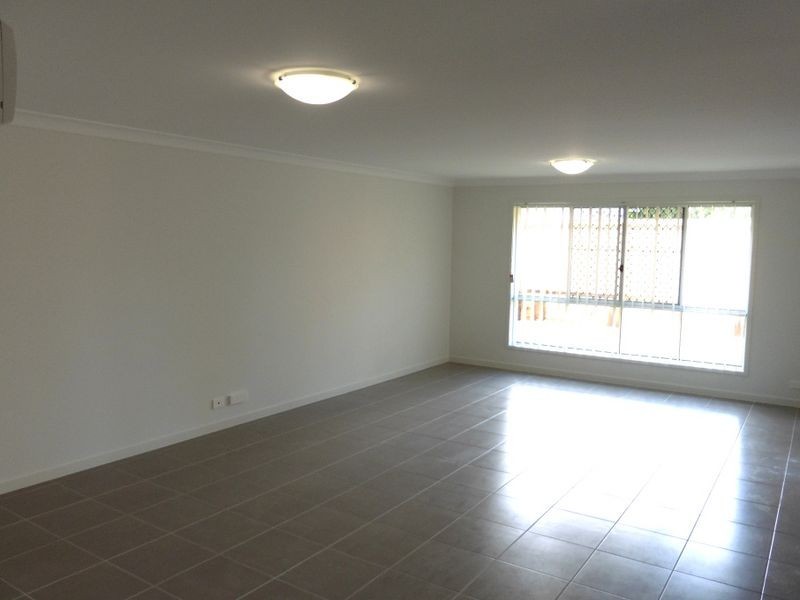 27 Burbank Road, Birkdale QLD 4159