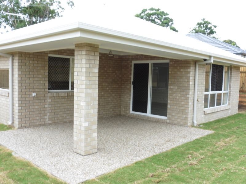 27 Burbank Road, Birkdale QLD 4159