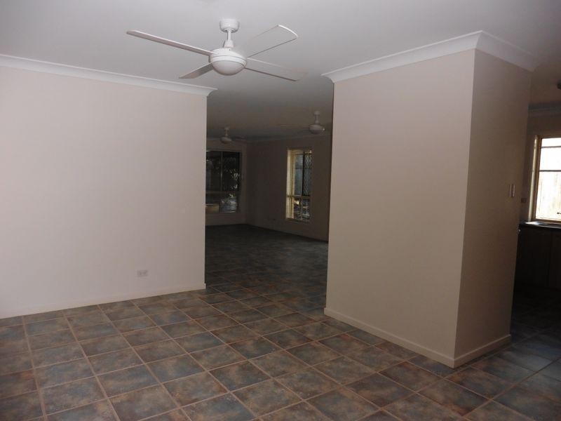 12 Lanyard Place, Redland Bay QLD 4165