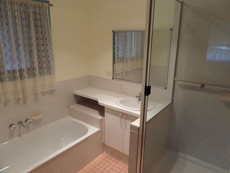 275 Bloomfield Street, Cleveland QLD 4163