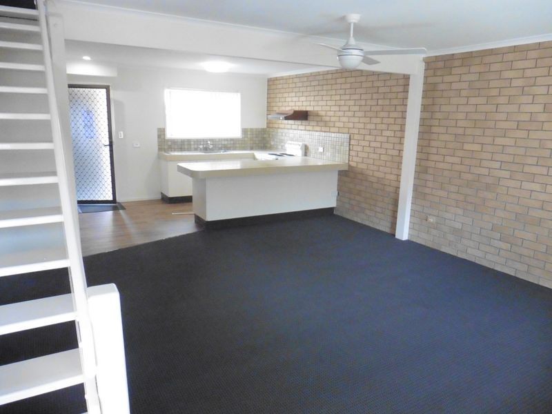 2/231 Bloomfield Street, Cleveland QLD 4163