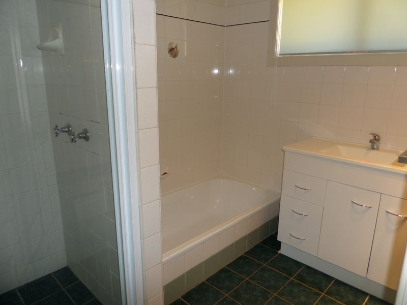 65 Island Street, Cleveland QLD 4163