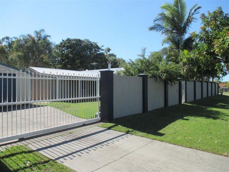 11 Jay Crescent, Redland Bay QLD 4165