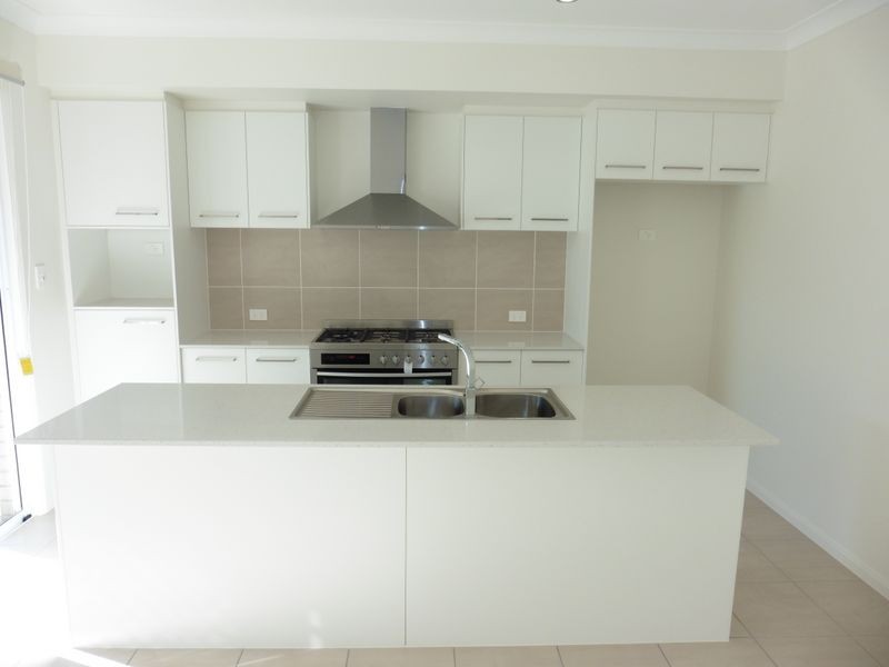 22 Vedson Street, Birkdale QLD 4159