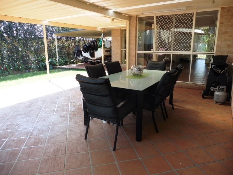 3 Veitch Close, Wellington Point QLD 4160