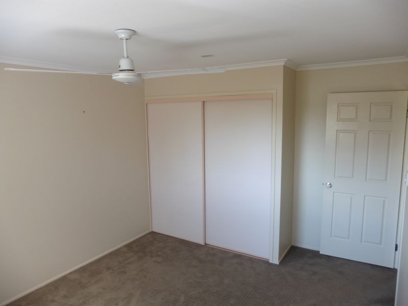6 Robert Court, Redland Bay QLD 4165