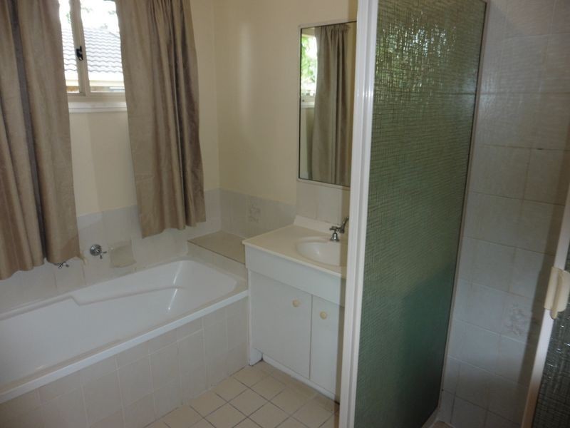 100 Benfer Road, Victoria Point QLD 4165