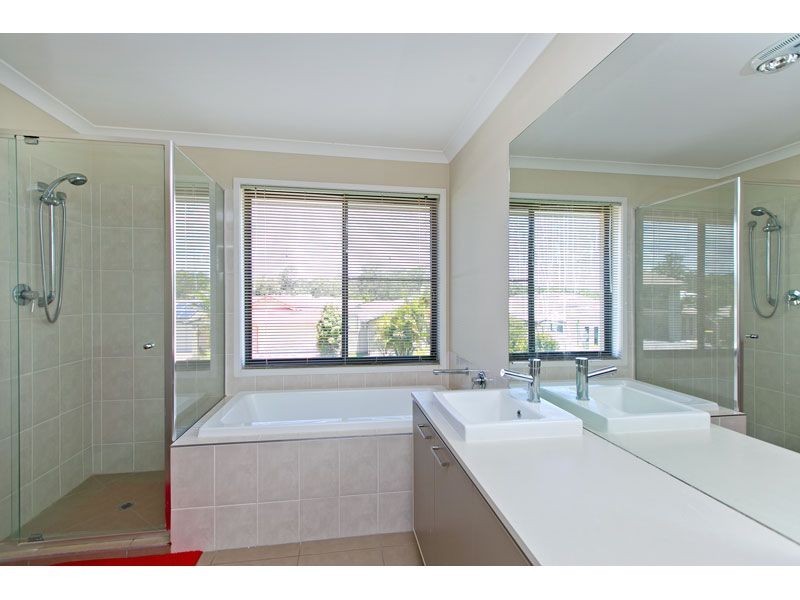 19 Barramul Place, Thornlands QLD 4164