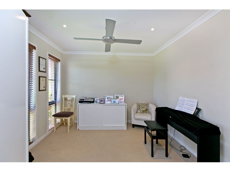 19 Barramul Place, Thornlands QLD 4164