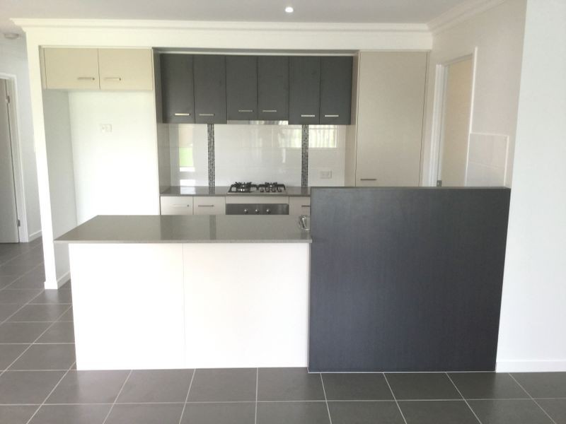 7 Base Street, Victoria Point QLD 4165