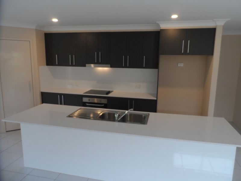 33 Cavell Street, Birkdale QLD 4159