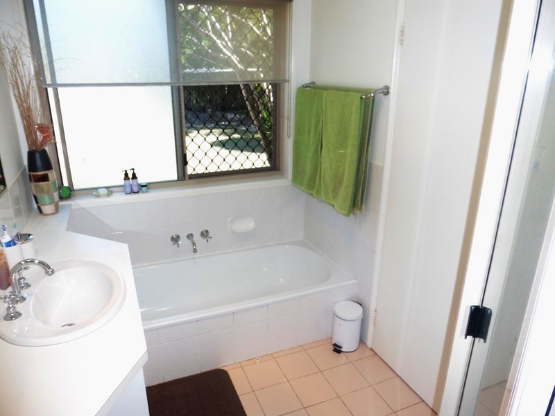 21 Benfer Road, Victoria Point QLD 4165