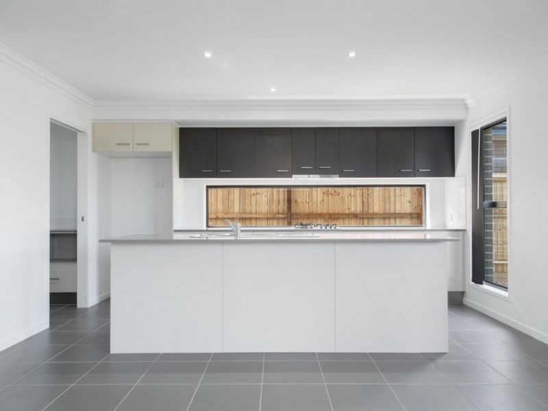5 Base Street, Victoria Point QLD 4165