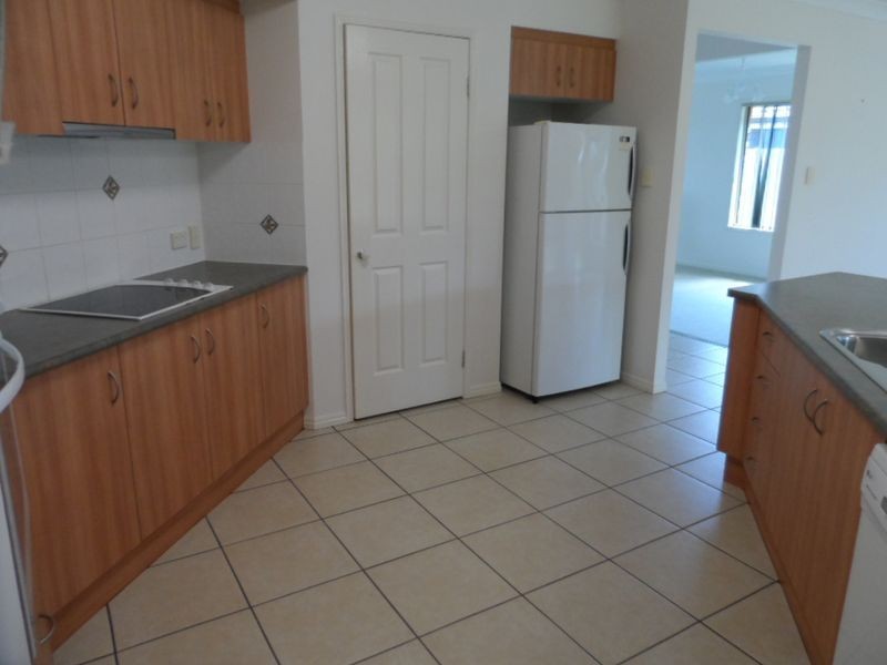 12 Foote Street, Redland Bay QLD 4165