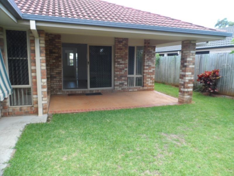 12 Foote Street, Redland Bay QLD 4165