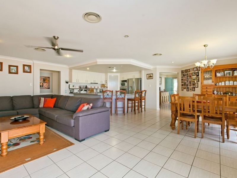 76 Morris Circuit, Thornlands QLD 4164