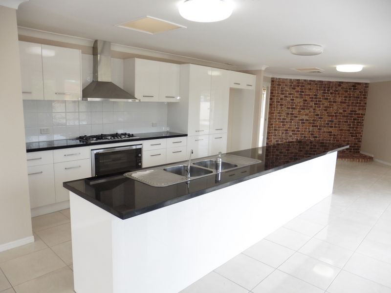 33-35 Sturgeon Street, Ormiston QLD 4160