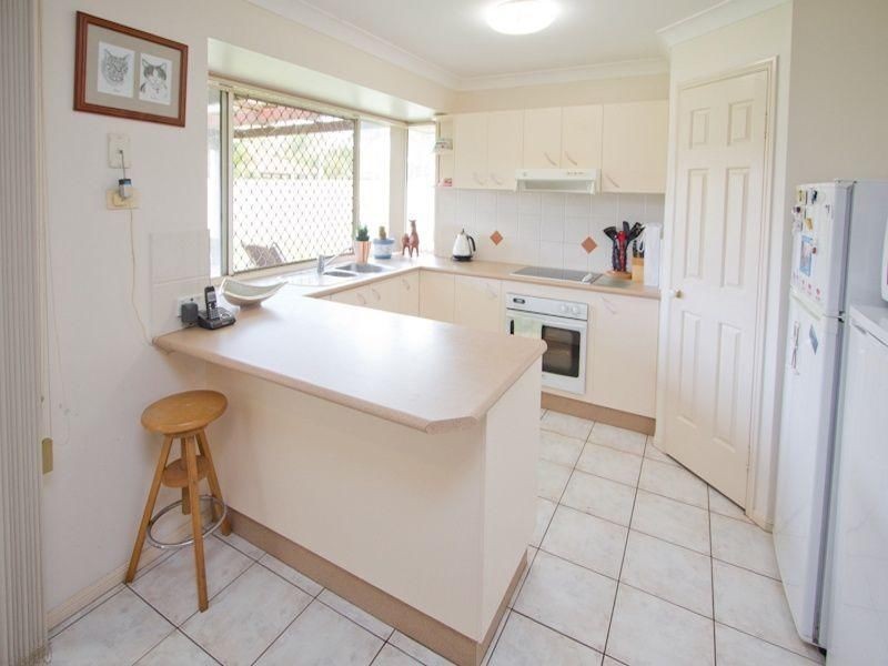 33 School Road, Victoria Point QLD 4165