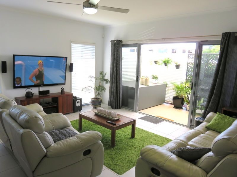 6 Irwin Place, Redland Bay QLD 4165
