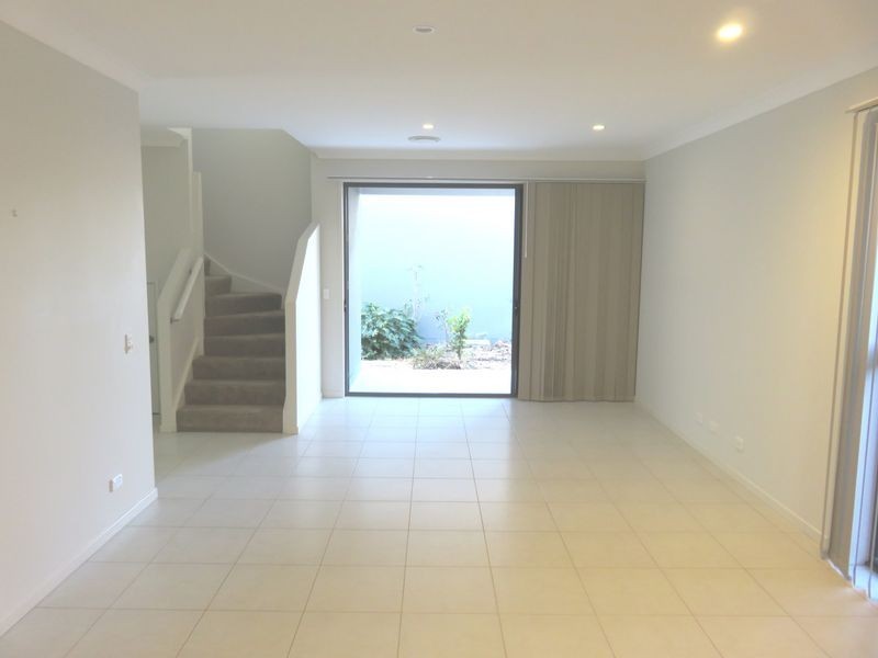 2/14 Bainbridge Street, Ormiston QLD 4160