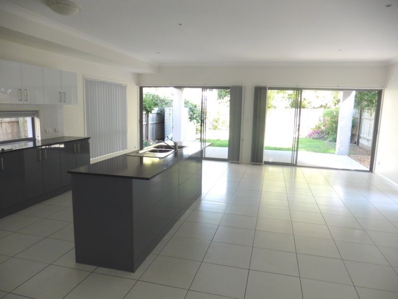 24 Booran Street, Lota QLD 4179