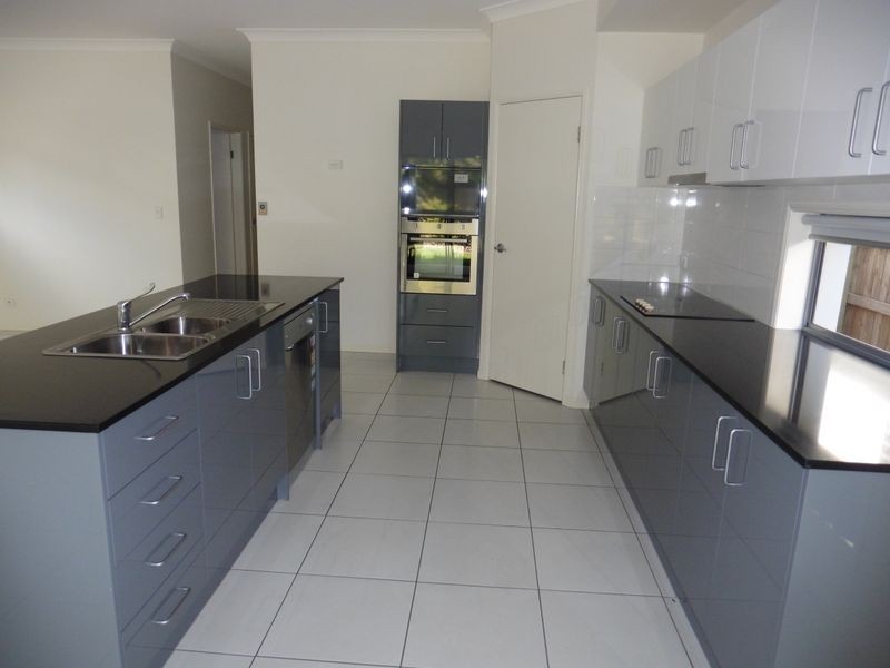 24 Booran Street, Lota QLD 4179