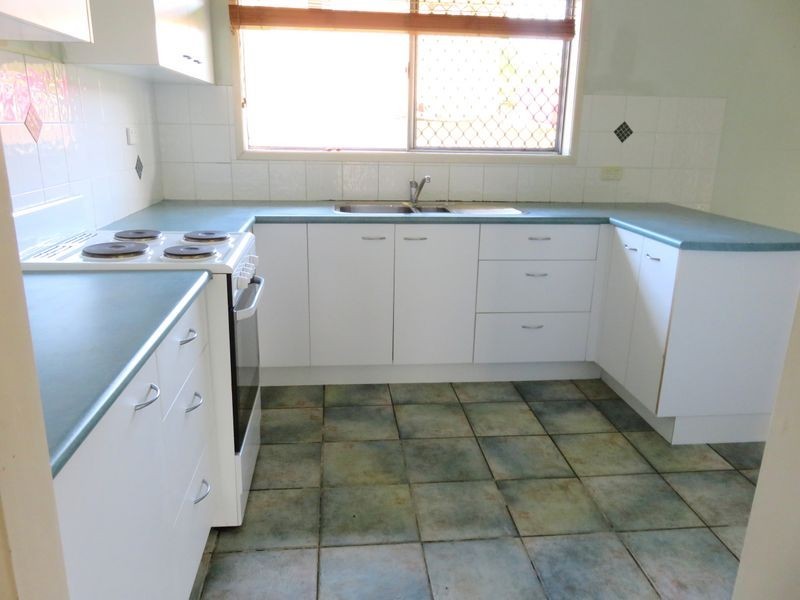 9 Taylor Crescent, Cleveland QLD 4163