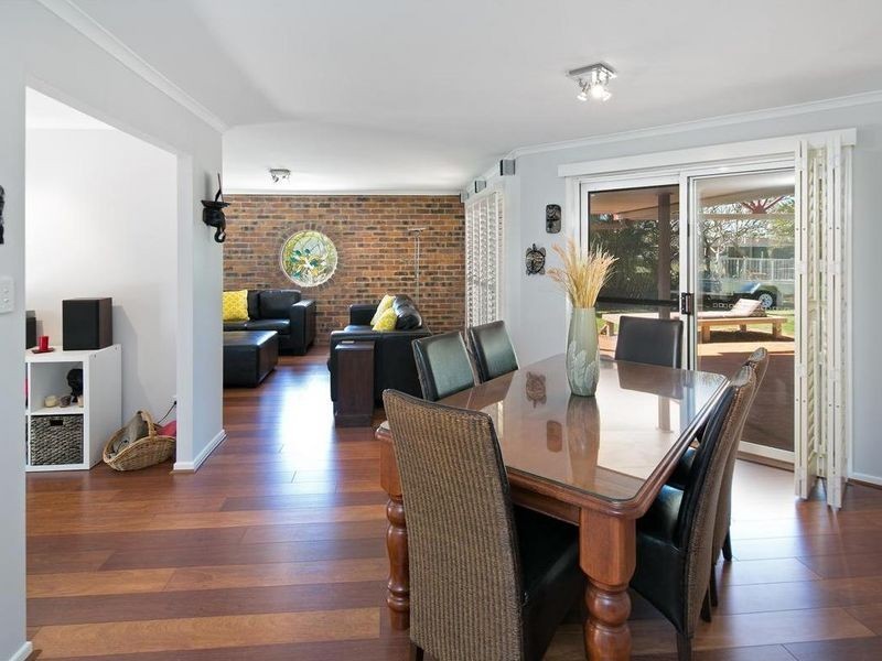 2 Raven Street, Victoria Point QLD 4165
