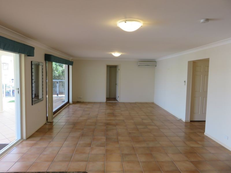 6 Piermont Place, Raby Bay QLD 4163