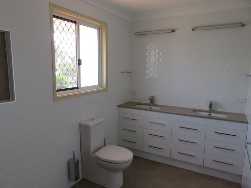 6 Piermont Place, Raby Bay QLD 4163