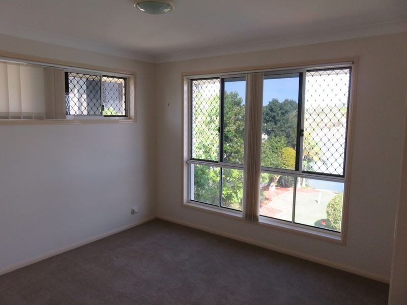 6 Piermont Place, Raby Bay QLD 4163