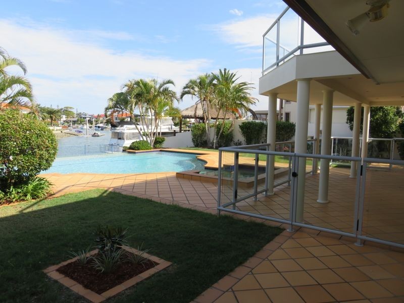 6 Piermont Place, Raby Bay QLD 4163