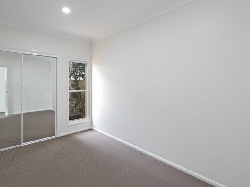 1/204 Shore Street North, Cleveland QLD 4163