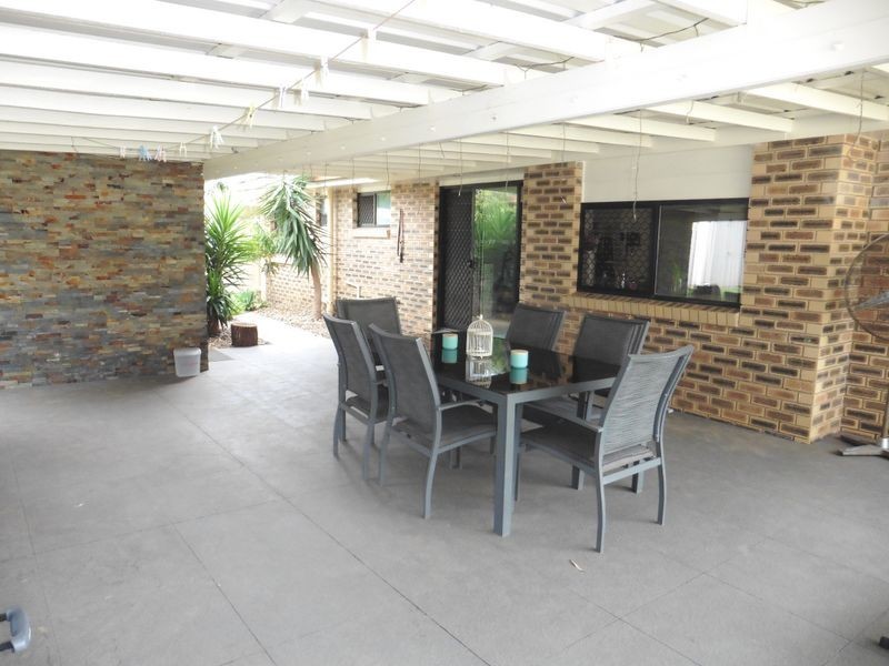 19 Magnolia Parade, Victoria Point QLD 4165