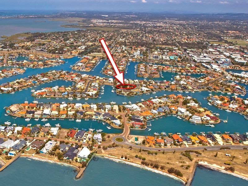 8-9 Binnacle Court, Raby Bay QLD 4163