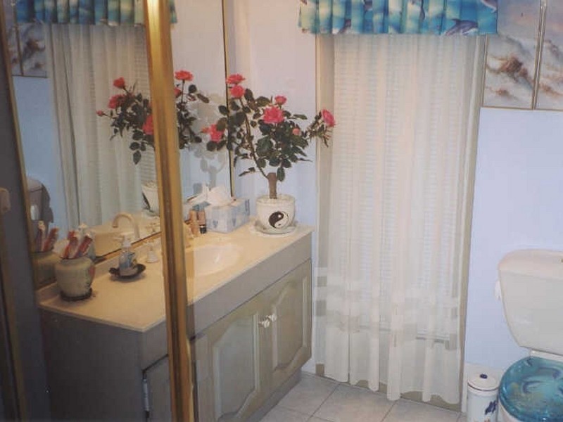 8-9 Binnacle Court, Raby Bay QLD 4163