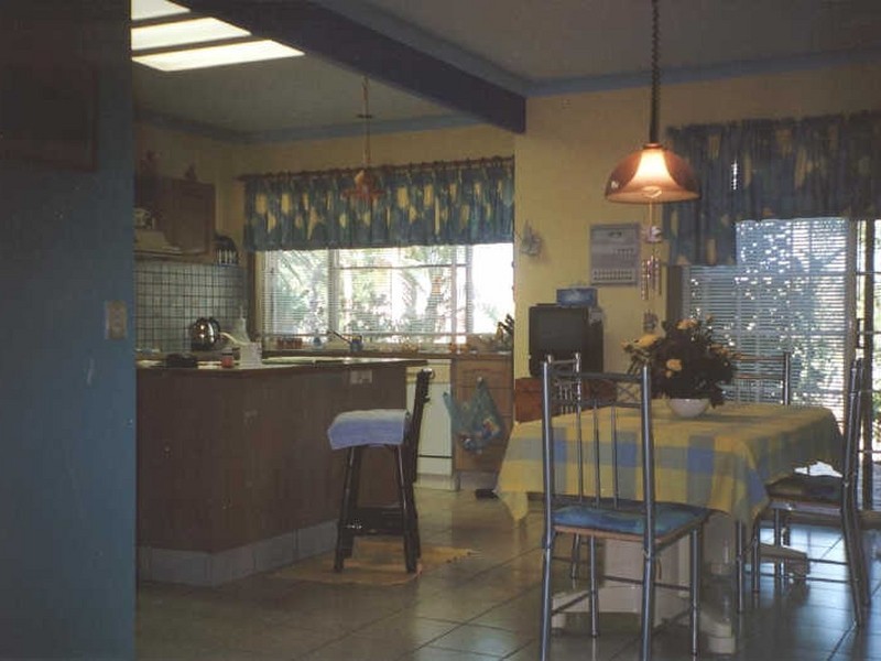 8-9 Binnacle Court, Raby Bay QLD 4163