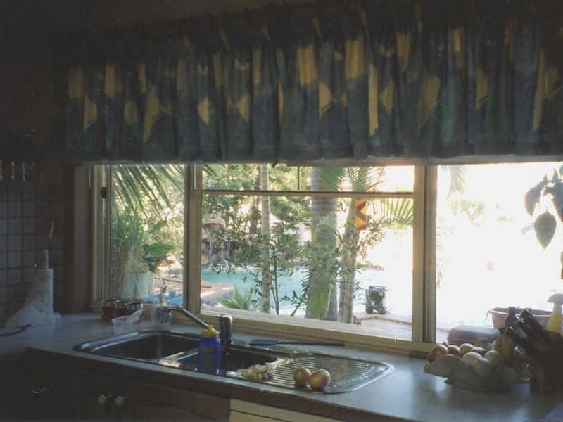 8-9 Binnacle Court, Raby Bay QLD 4163