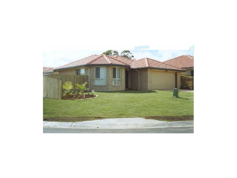 8 Sailfish Avenue, Birkdale QLD 4159